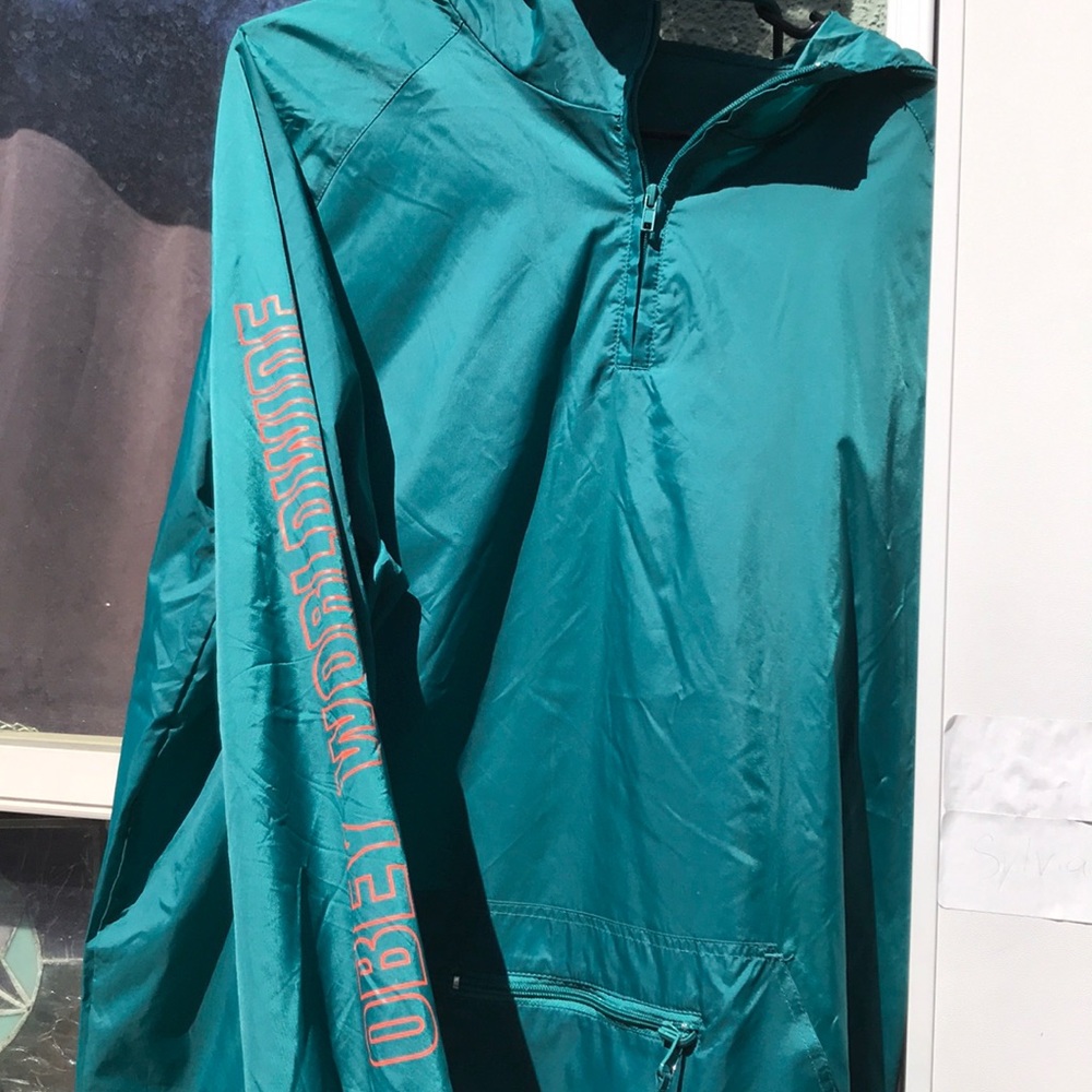 Obey wind breaker